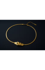 Vogue Buckle Chain - Image 3